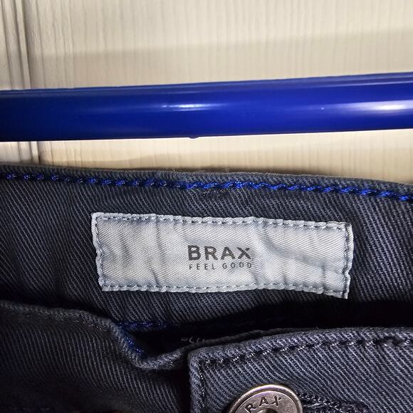 Brax Feel Good Hi-Flex Chuck Jeans – Modern Fit, Dark Wash, Men's 36x31 - Picture 6 of 10